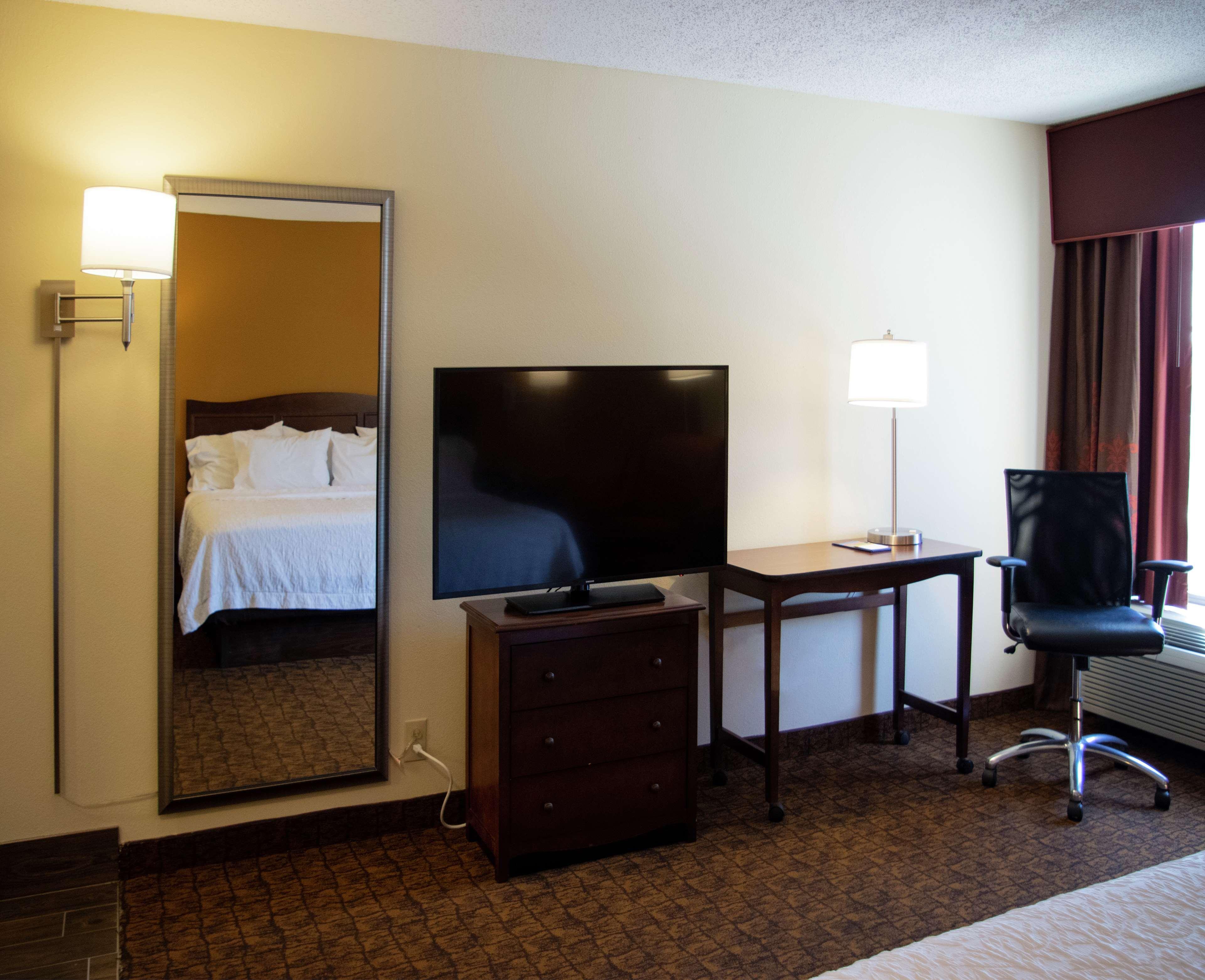 Hampton Inn St. Louis-Chesterfield Bagian luar foto