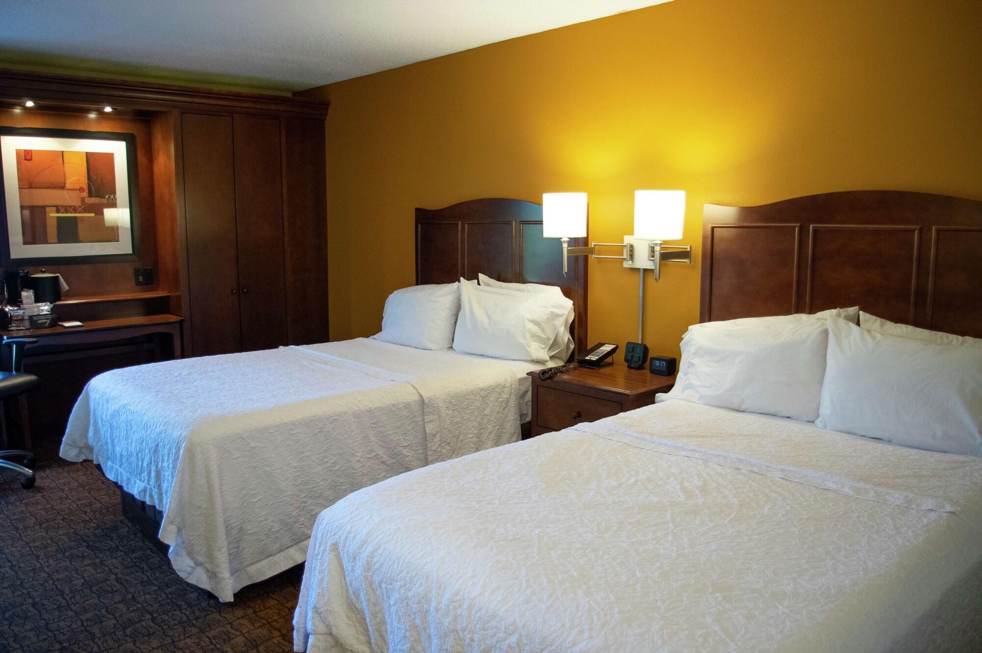 Hampton Inn St. Louis-Chesterfield Bagian luar foto